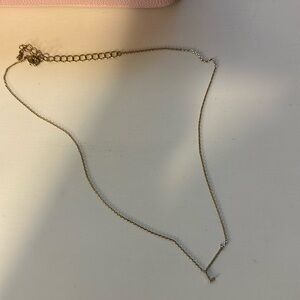 L necklace in gold